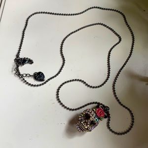 Betsey Johnson skull necklace